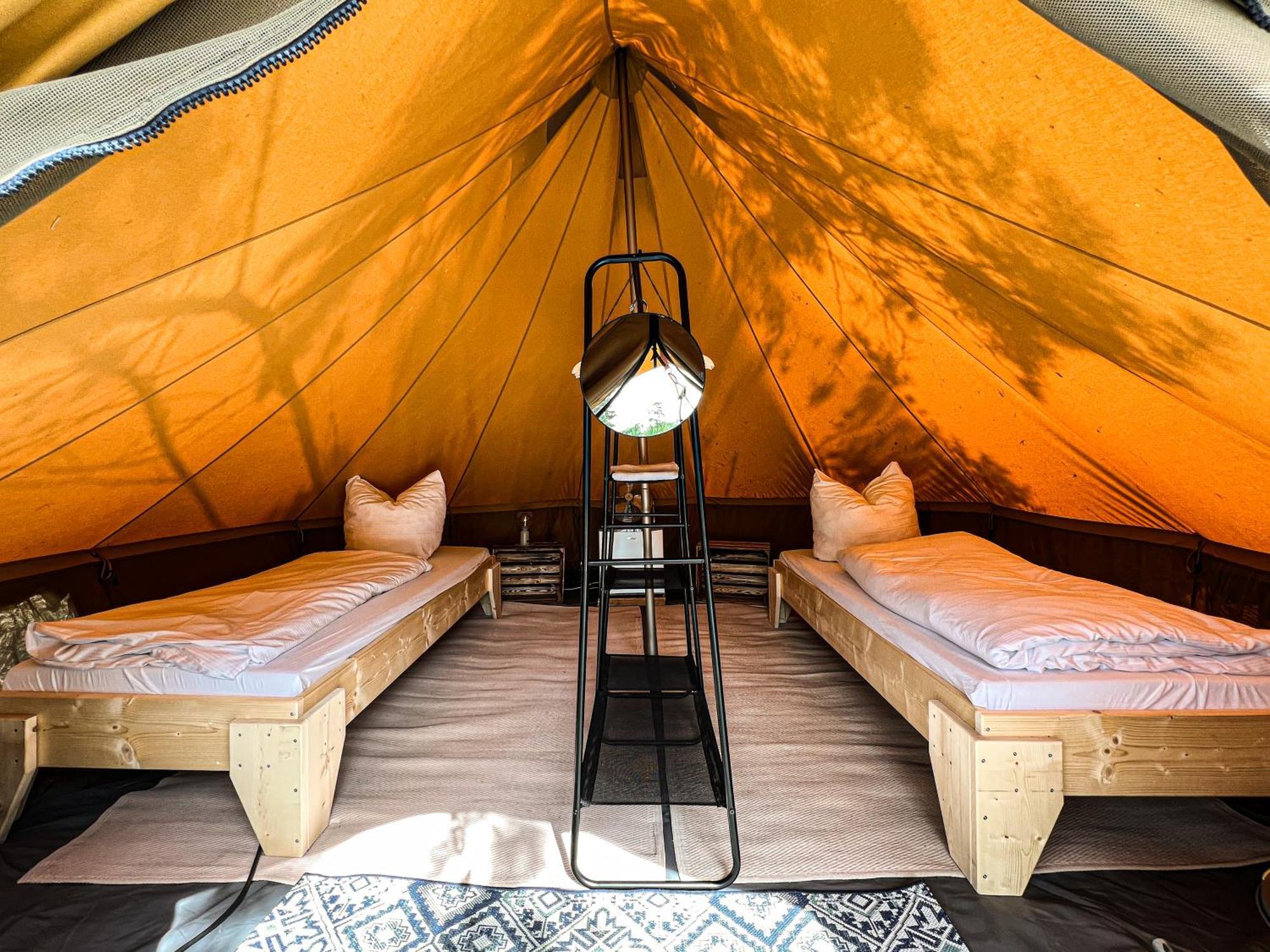 Raus Und Gut Glamping Am Graebendorfer See Drebkau 外观 照片